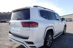 A picture of TOYOTA LANDCRUISER ZX LC300
