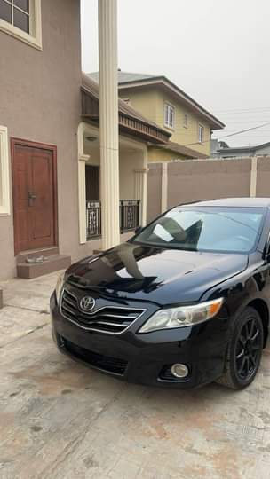A picture of 08 Toyota Camry 4 plug Buy and drive Gear ac