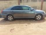 A picture of Toyota avensis 2005 model first body MANUAL DRIVE
