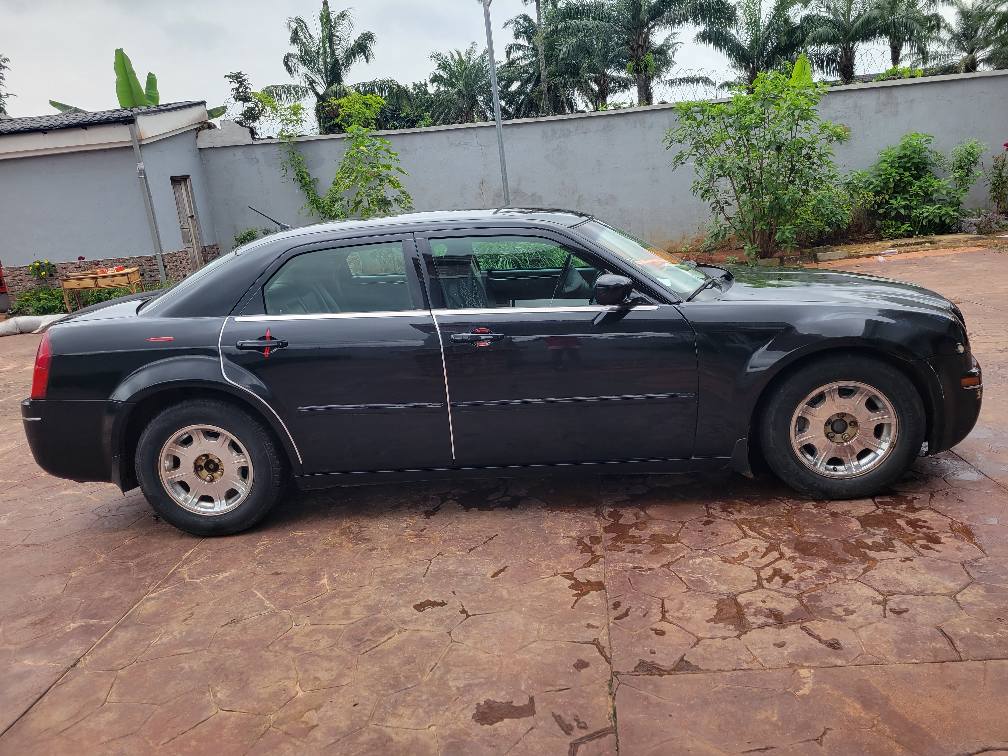 A picture of 2008 CHRYSLER C300 EVERYTHING IS WORKING PERFECTLY