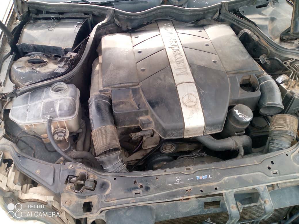 A picture of Formatic Benz engine Gear AC working perfect price 2.2 settlement