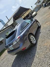 A picture of Lexus Rx350