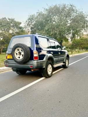 A picture of Prado for sale call 0657633355