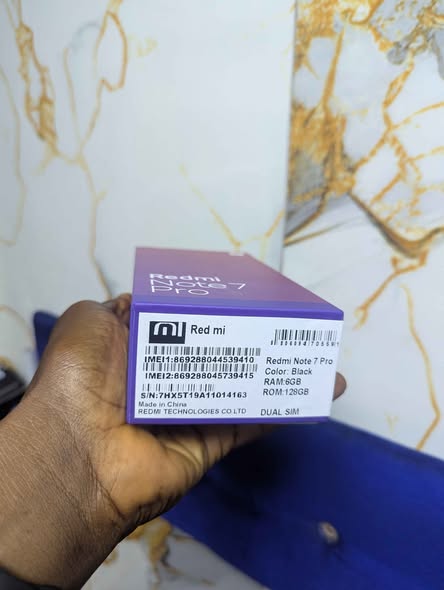 A picture of Redmi note 7pro 6gb 128gb free pouch