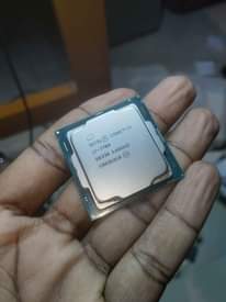 A picture of PROCESSOR Intel Core i7 7700 7th generation Processor . 8