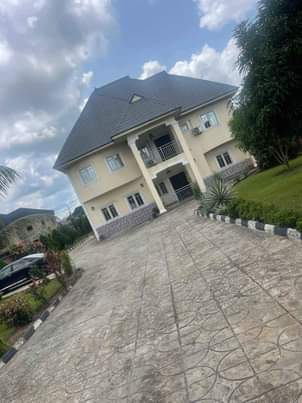 A picture of 3 BEDROOM DUPLEX WELL FURNISHED LOCATED IN A SERENE ENVIRONMENT