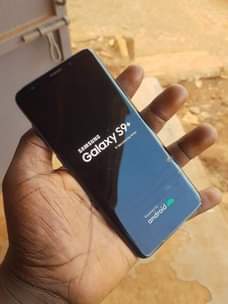 A picture of Sumsung galaxy s9plus