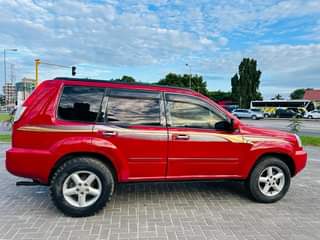 A picture of Nisan xtrail zinauzwa