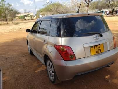 A picture of Toyota ist inauzwa 0682036397