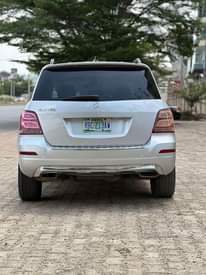 A picture of 2013 clean Nigeria used GLK350 with duty going for 15