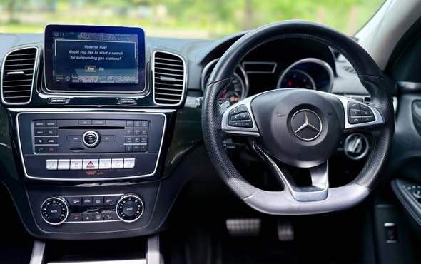 A picture of MERCEDES BENZ GLE CLASS