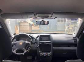 A picture of 06 pure toks standard Honda CRV in a very good