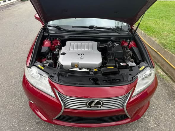 A picture of Tokunbo Lexus Es350 2014