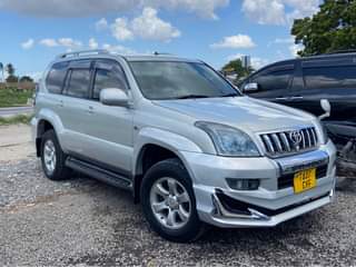 A picture of  Price 25m OnSale TOYOTA PRADO DIAMOND CYF 3RZ ENGINE