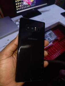 A picture of Samsung galaxy note 8