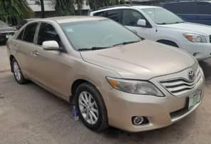A picture of Swt sale 09 clean Toyota Camry with good engine gear