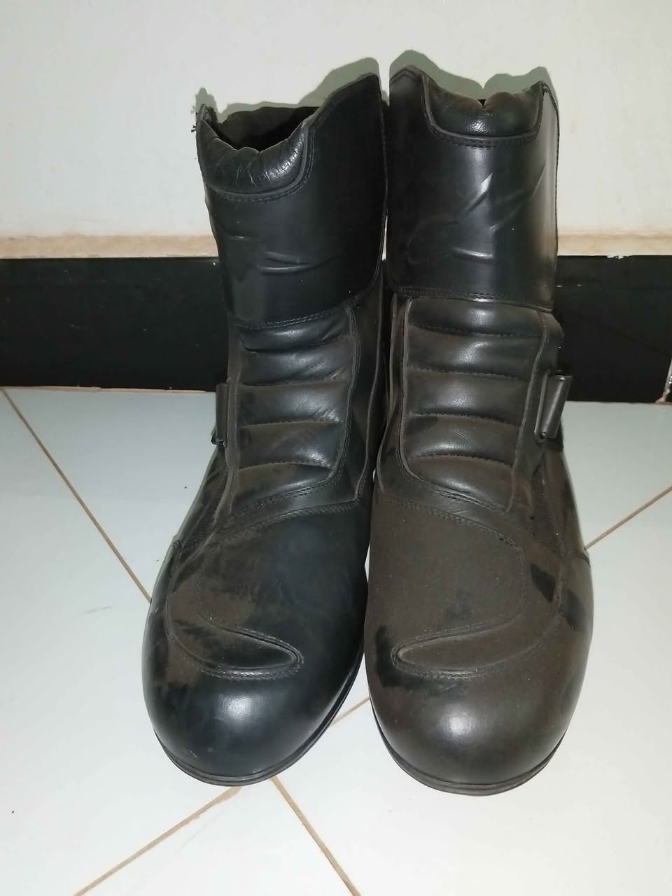 A picture of Bikers boot