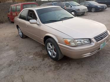 A picture of Toyota camry Envelope light for sale Super Clean body and