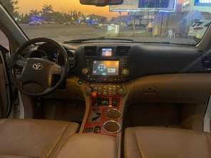 A picture of Toyota Venza 2010 Buy and Drive With owner 8m to
