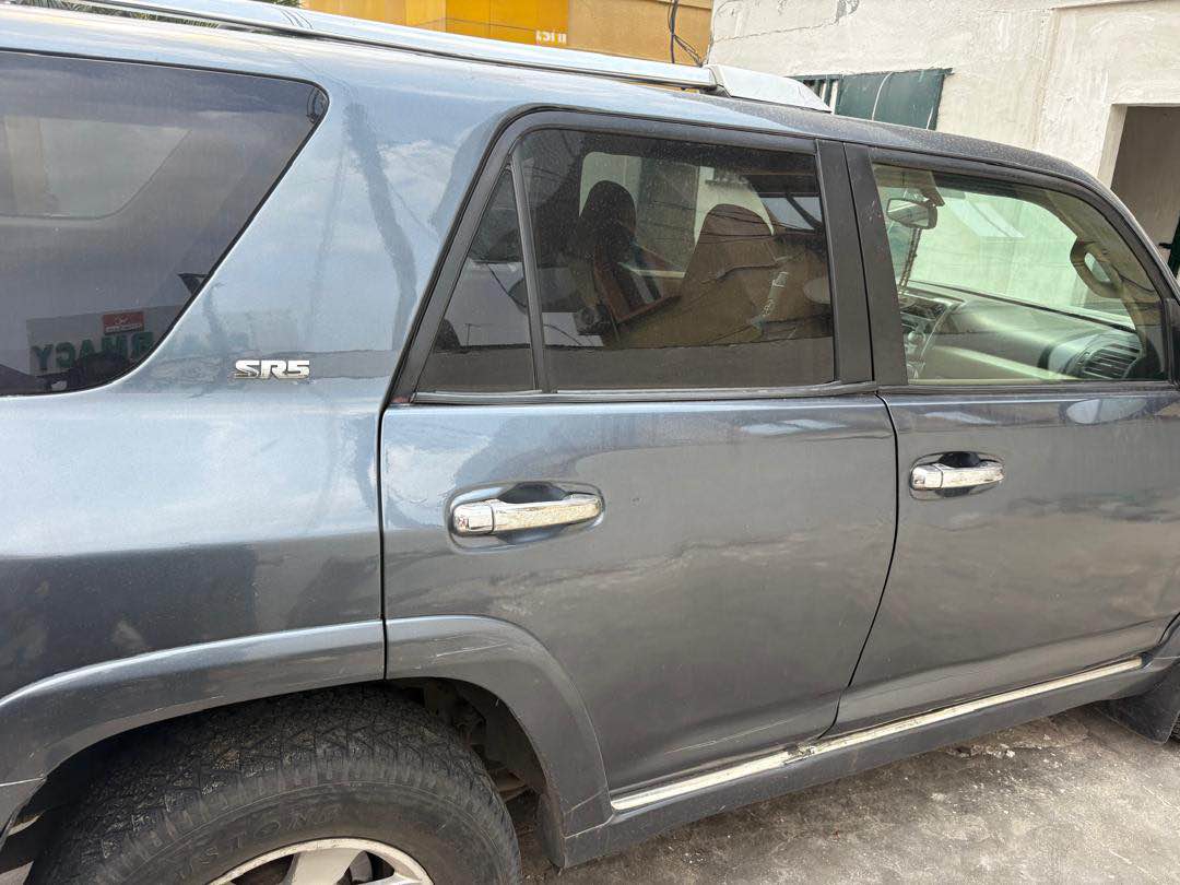 A picture of First body 4Runner 2010