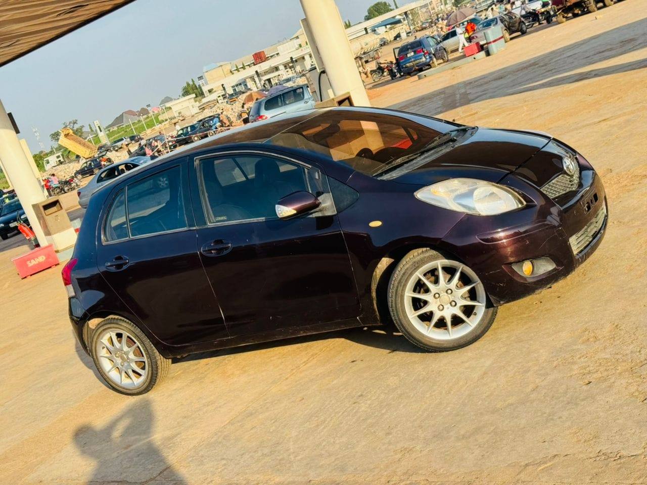 A picture of DISTRESS SALE EXTREMELY CLEAN DIRECT BELGIUM TOYOTA YARIS 2010 MODEL