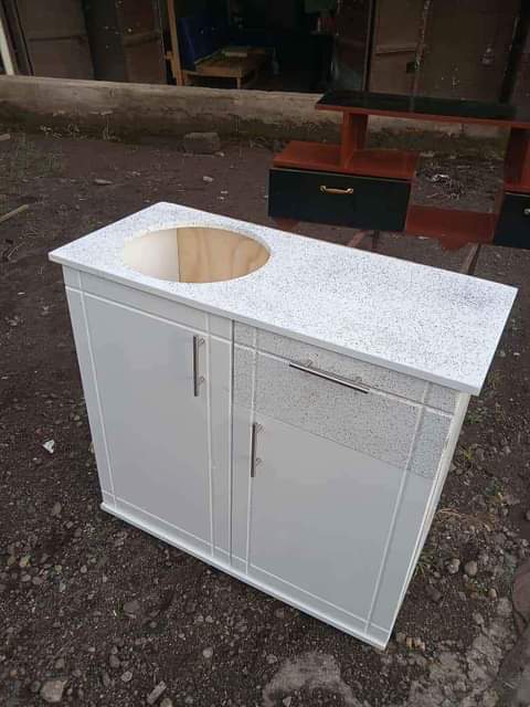 A picture of Cofftable ipo arusha 0627389736 WhatsApp