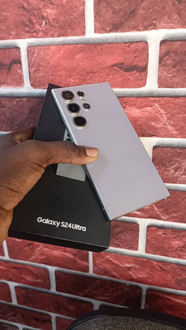 A picture of Samsung S24 Ultra