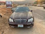 A picture of Very sharp and clean Benz 230 Buy and Drive Engine