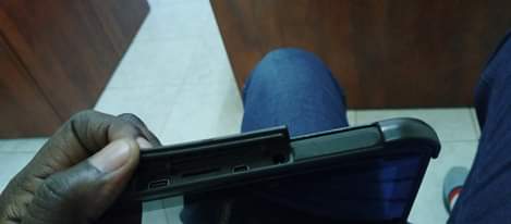 A picture of Tablet Model VRB101W