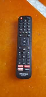 A picture of Hisense 32 inches smart tv for sell