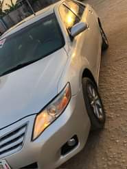 A picture of Good deal Clean 2010 Toyota Camry XLE with Thumpstart Neatly