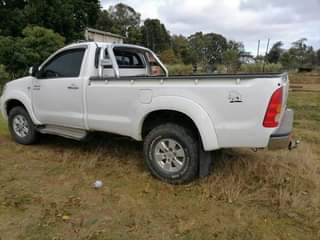 used toyota hilux