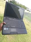 A picture of Toshiba core 3 Ram 4gb hdd 320gb procesor 2.10ghz chaji