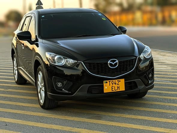A picture of MAZDA CX 5 BEI 26M 0757455444