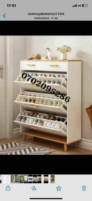 A picture of Shoe rack