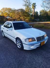 classifieds/cars mercedes