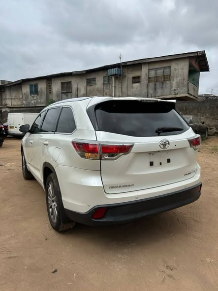 A picture of 2016 Toyota Highlander XLE