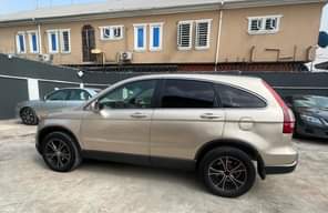 A picture of Urgent sale 2009 Honda crv smooth transmission chilling A C