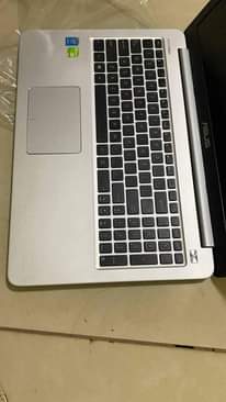 A picture of ASUS LAPTOP