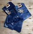 A picture of JEANS