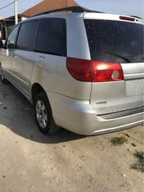 A picture of IMMEDIATE DISTRESS TOYOTA SIENNA LE 2007 PURE FIRST BODY.
