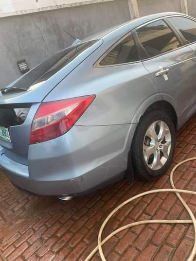 A picture of Honda Crosstour 2012