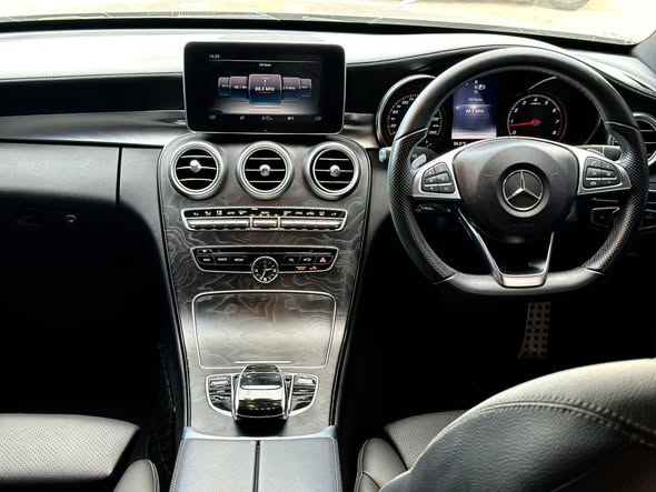 A picture of Benz C200 AMG 2014 Mil 43 8 tu