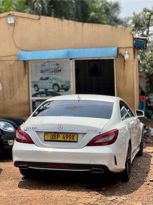 A picture of 2015 Mercedes Benz 2015
