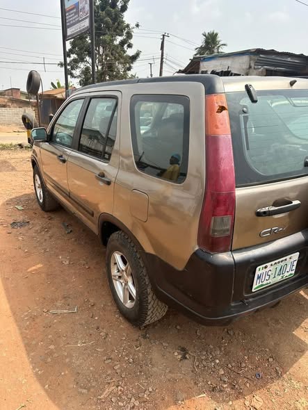 A picture of Awoof Awoof HONDA CR V 05 Nothing to fix
