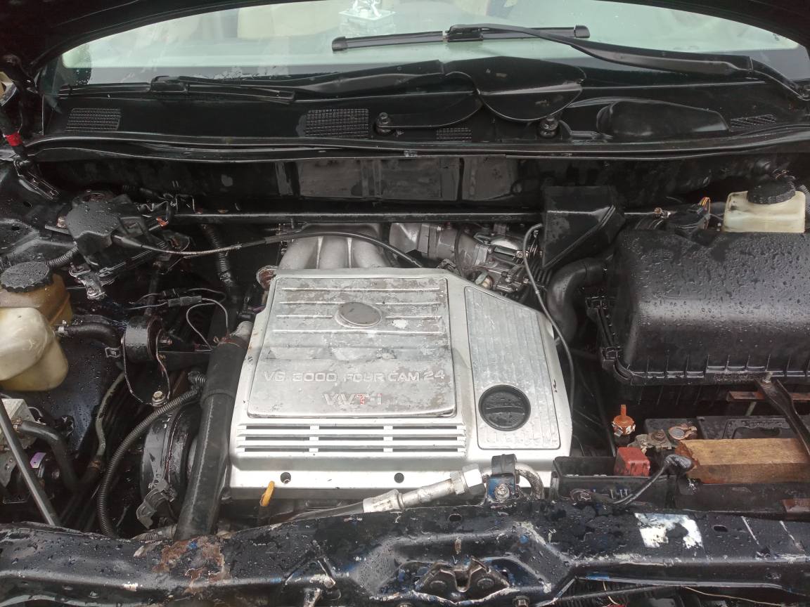 A picture of Lexus RX 300
