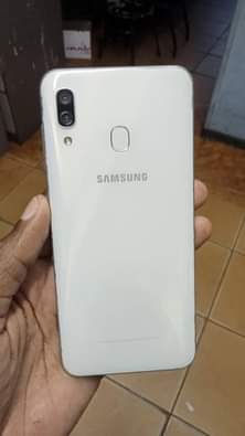 samsung a30