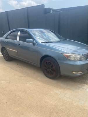 A picture of AWOOF AWOOF DEALERS DEAL. DIRECT 2004 TOYOTA CAMRY FULL OPTION
