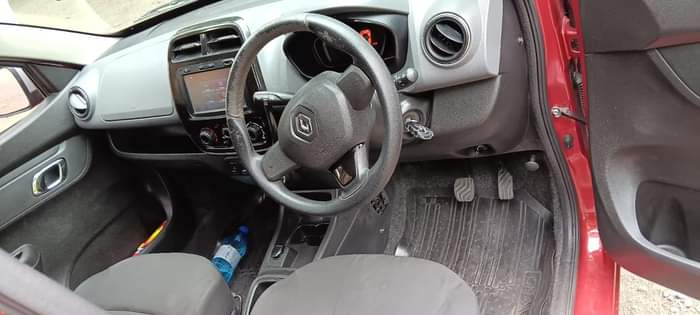 A picture of Renault kwid 18