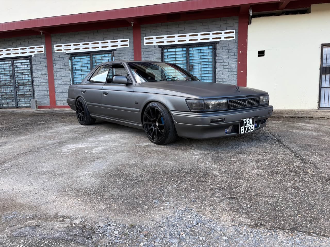 nissan c33
